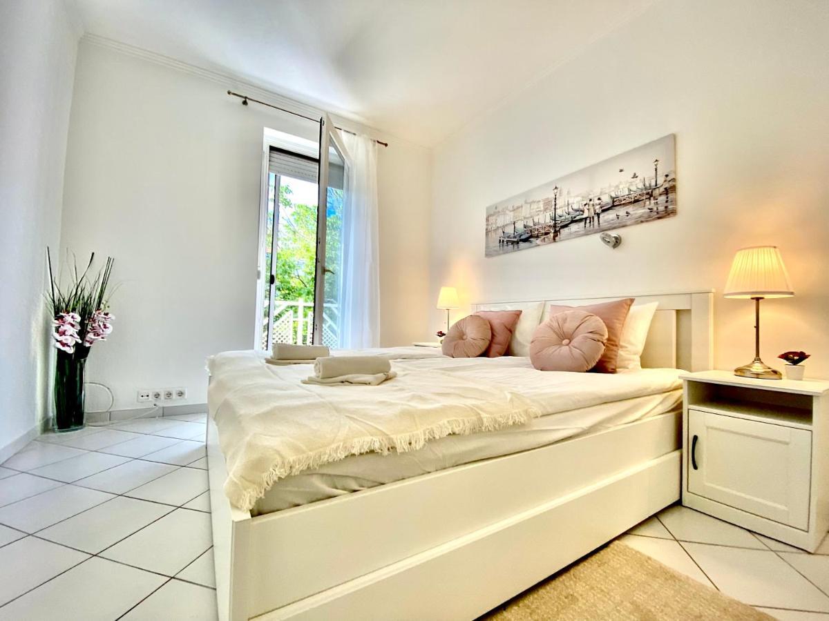 Mirell Apartman Szegedin Exterior foto