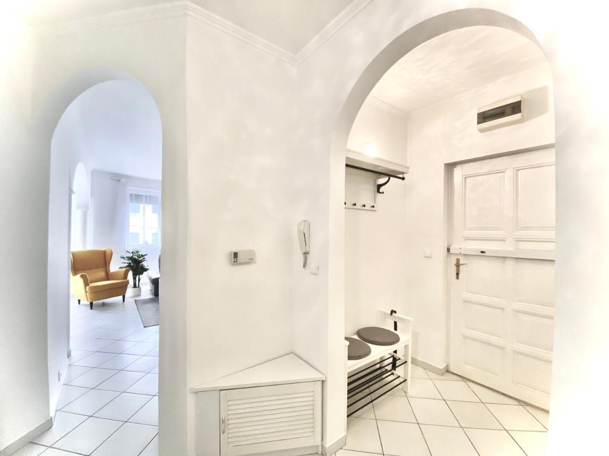 Mirell Apartman Szegedin Exterior foto