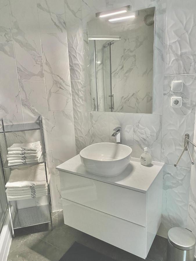 Mirell Apartman Szegedin Exterior foto